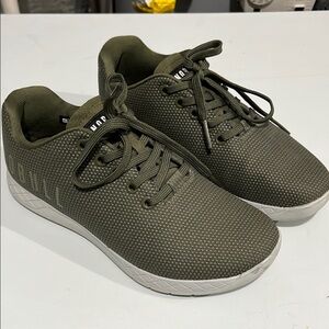 NOBULL Green Sneakers Minimalist Design Breathable Comfort